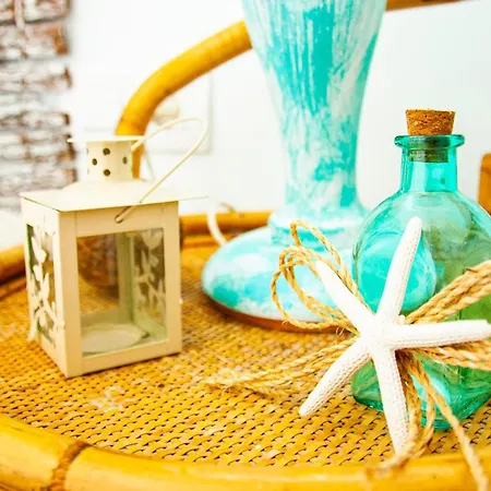 Turquesa Beach&pool * Playa Honda (Lanzarote)